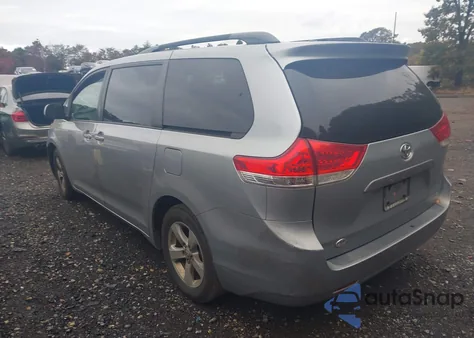 2014 Toyota Sienna Le V6 8 Passenger из США, поврежденный, VIN 5TDKK3DC0ES466556